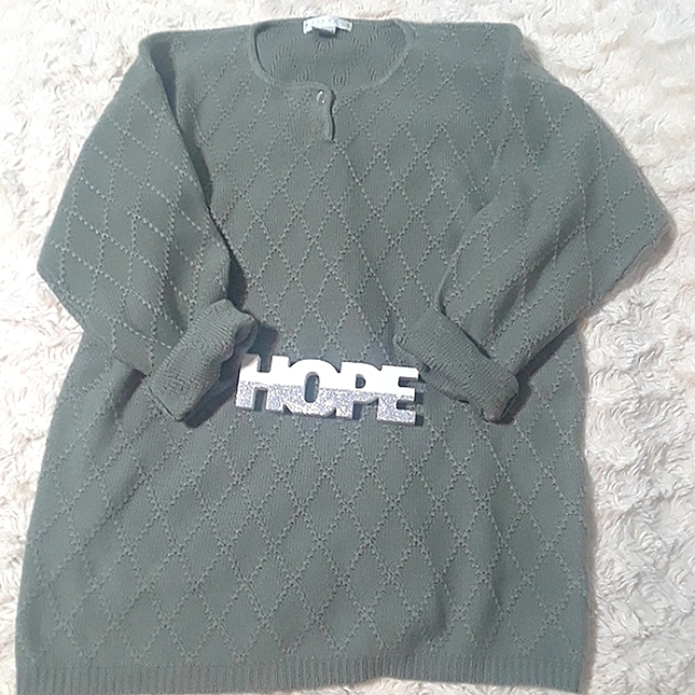 VINTAGE PARTNERS Sage Sweater